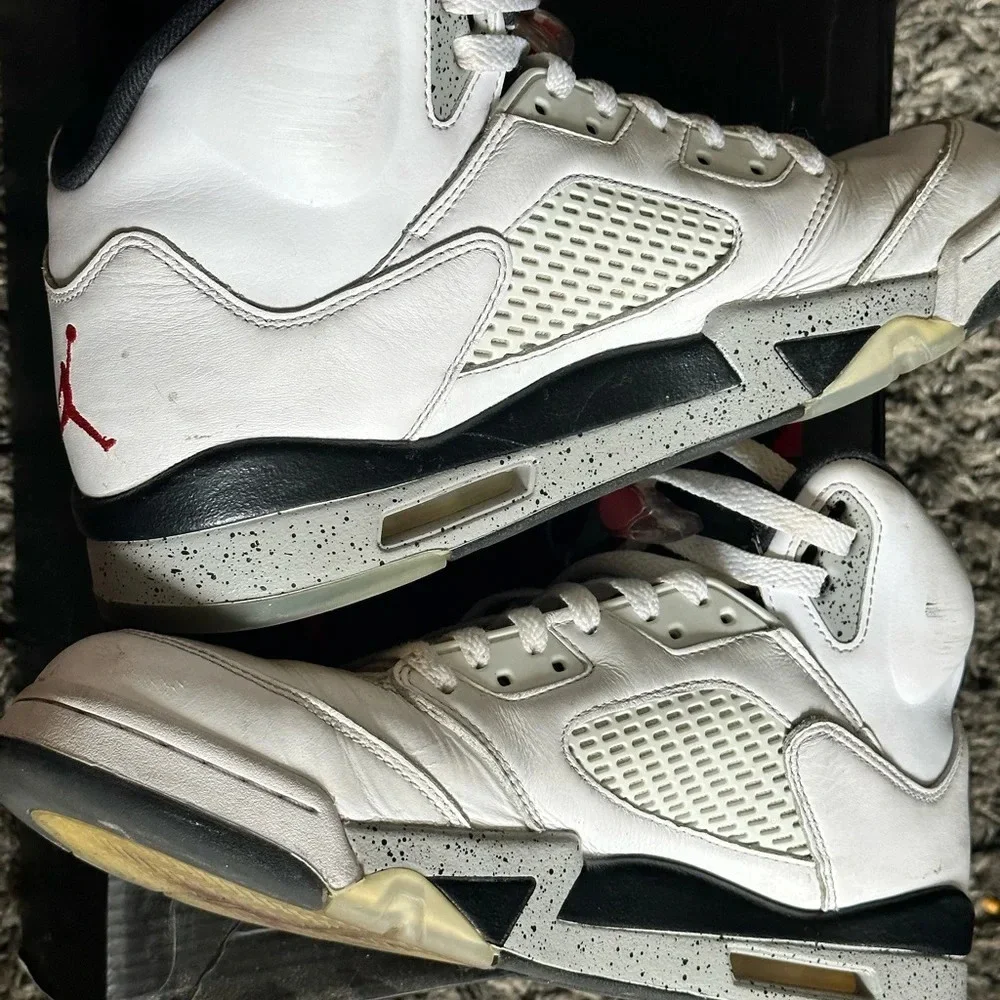 Jordan 5 Retro White Cement (10.5) - Picture 2 of 9
